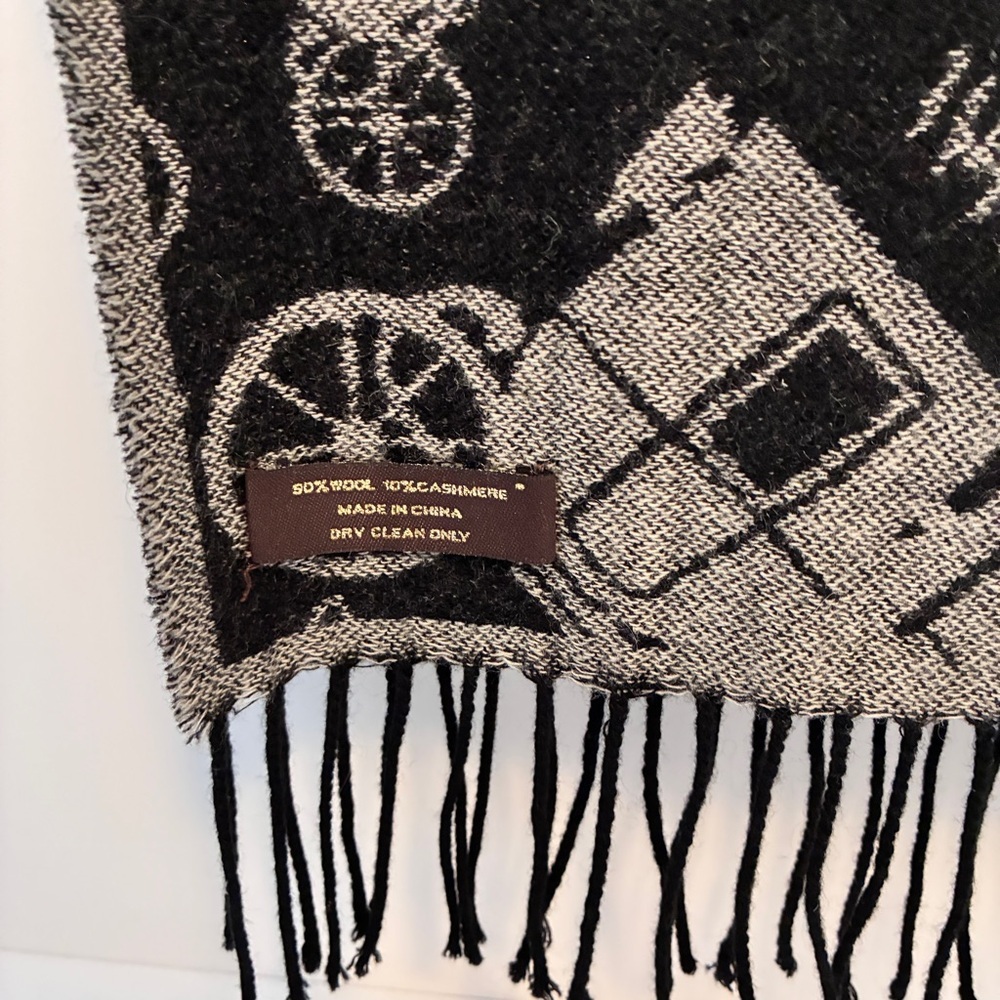 Coach Horse & Carriage Motif Black Gray Reversible Wool Cashmere Muffler Scarf - Picture 7 of 8